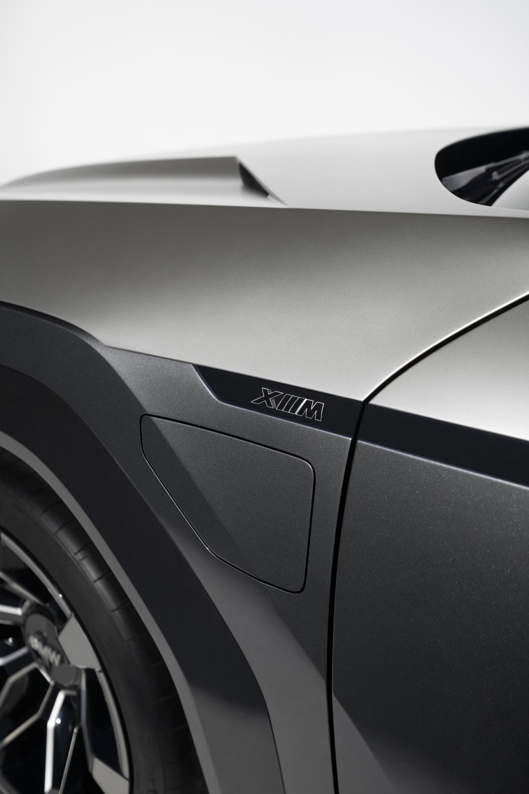 Name:  BMW_Concept_XM_08.jpg
Views: 16638
Size:  104.3 KB