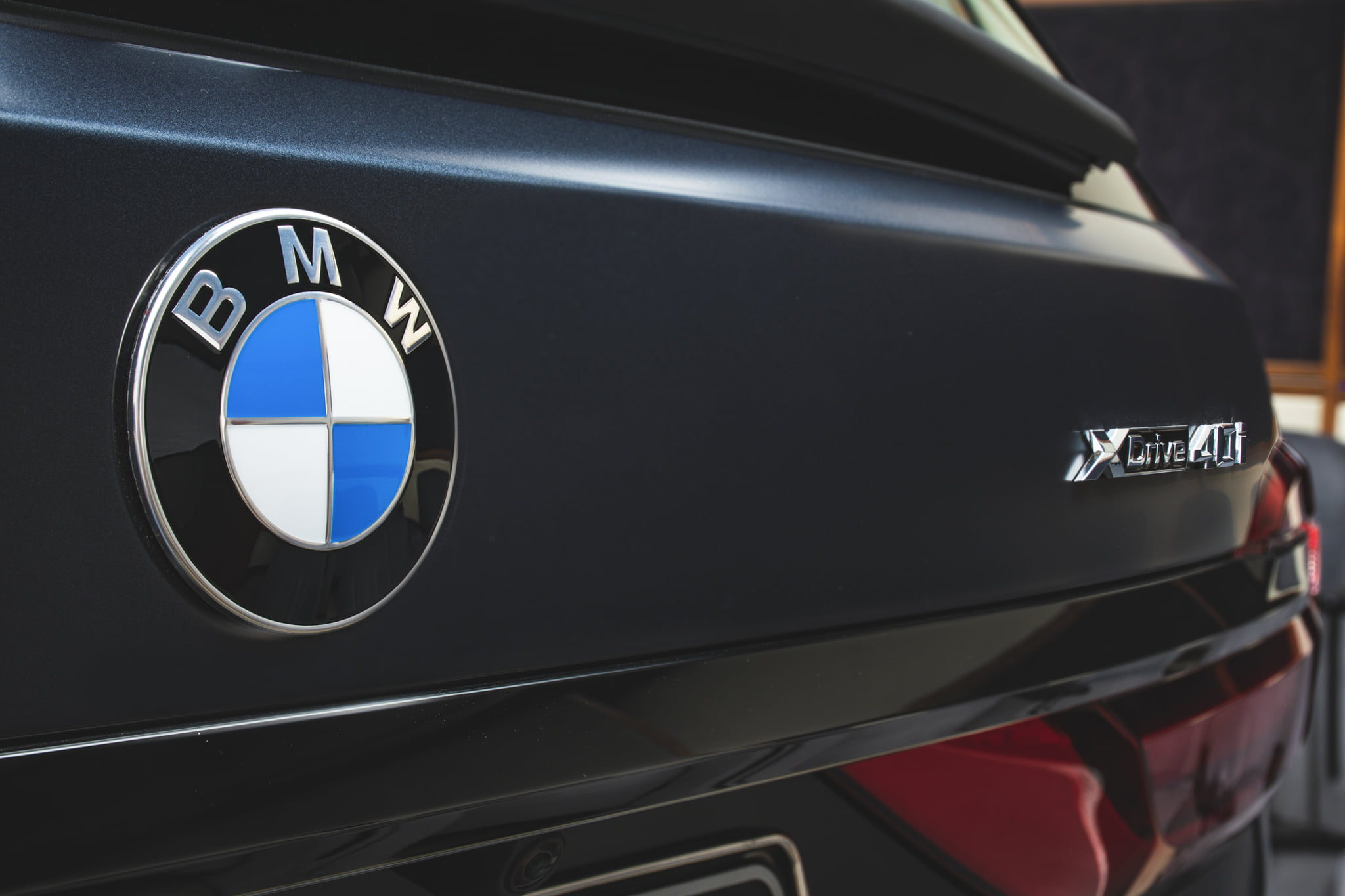 Name:  BMW-X7-Dark-Shadow-Edition-Frozen-Arctic-Grey-G07-M-Sport-Abu-Dhabi-06.jpg
Views: 10934
Size:  205.4 KB