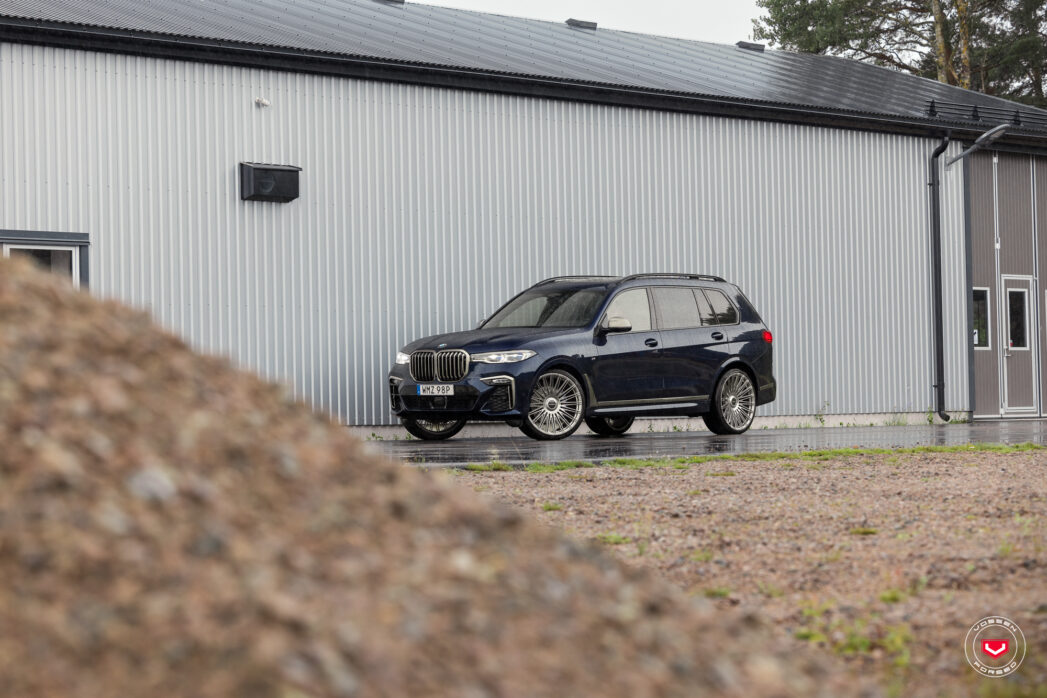 Name:  BMW-X7-Series-17-S17-14--Vossen-Wheels-2023-6-1047x698.jpg
Views: 1003
Size:  129.6 KB