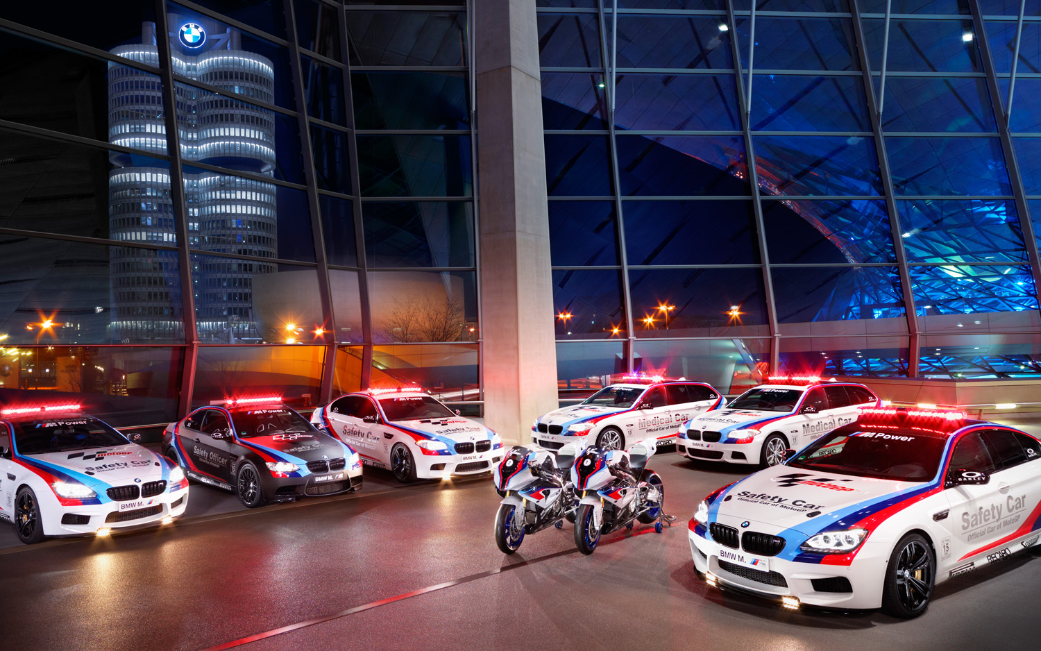 Name:  2013-BMW-M-MotoGP-Safety-Car-lineup.jpg
Views: 6783
Size:  563.2 KB