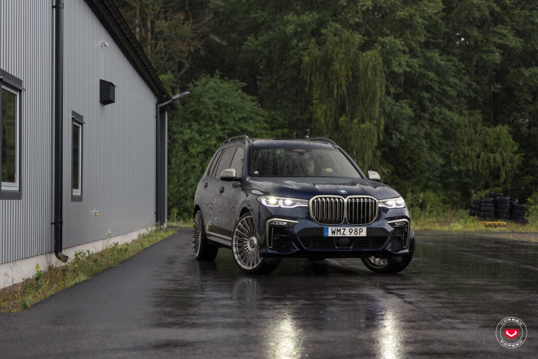Name:  BMW-X7-Series-17-S17-14--Vossen-Wheels-2023-1-1047x698.jpg
Views: 1007
Size:  129.6 KB