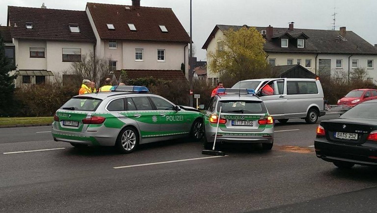 Name:  polizei crash.jpg
Views: 6578
Size:  98.9 KB