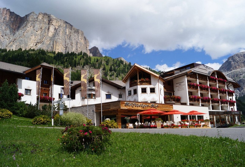 Name:  Sella  Hotel Kolfuschgerhof     10499343_704382849598048_534667051736844303_o.jpg
Views: 25514
Size:  155.6 KB