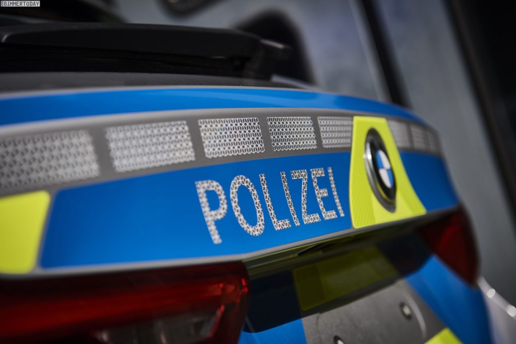 Name:  polizei  3 BMW-5er-Touring-G31-Polizei-Einsatzfahrzeug-2017-09-1024x683.jpg
Views: 3133
Size:  68.7 KB